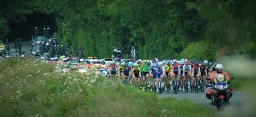 The peloton approaches Women's Tour of Britain 2018