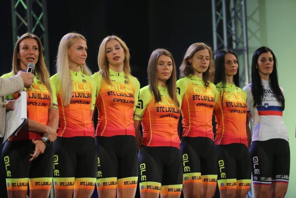 Eugenia Bujak wins the opening time trial of the Giro delle Marche in Rosa