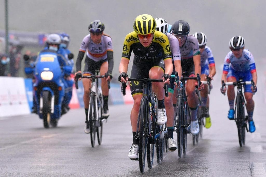 A hard chase but with no reward for Van Vleuten and Brown at GP Plouay Lorient Agglo