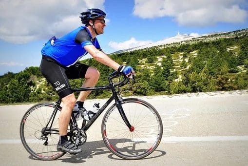 Sportive-Cyclist