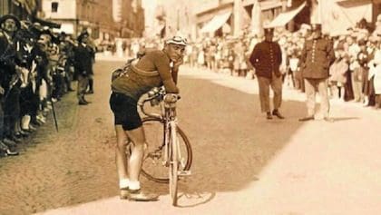 death of tour de france cyclist