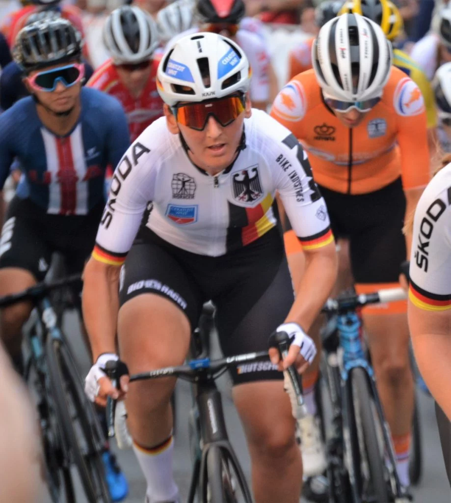 6 top women riders currently unsigned for 2022