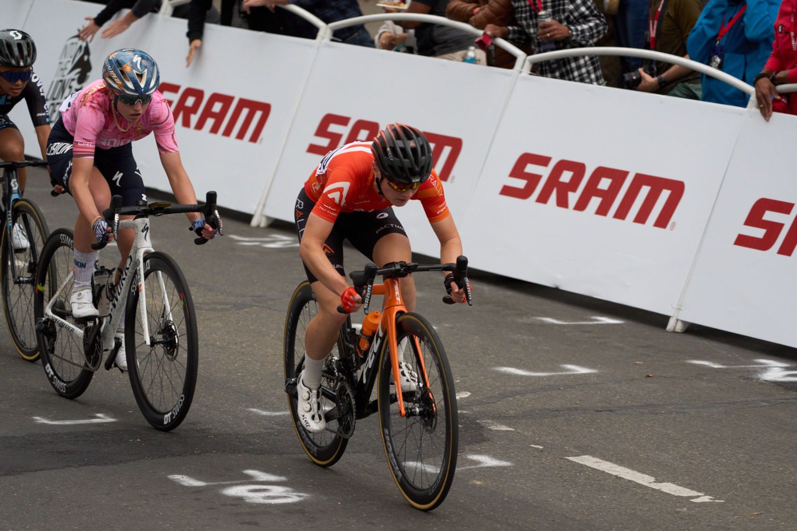Olivia Ray roars to Lion’s Den victory • ProCyclingUK.com