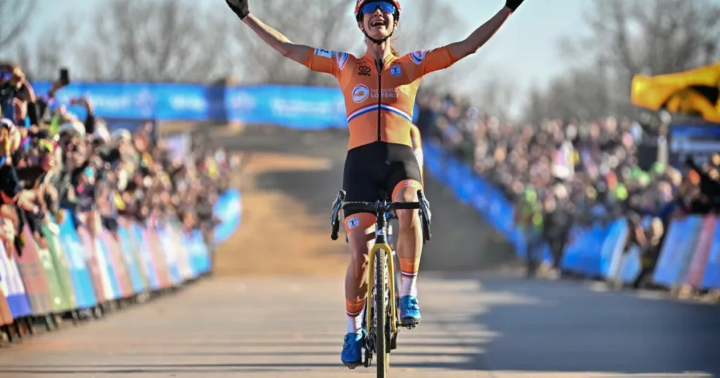 Marianne Vos World Champion 2022 Cyclocross Cor Vos