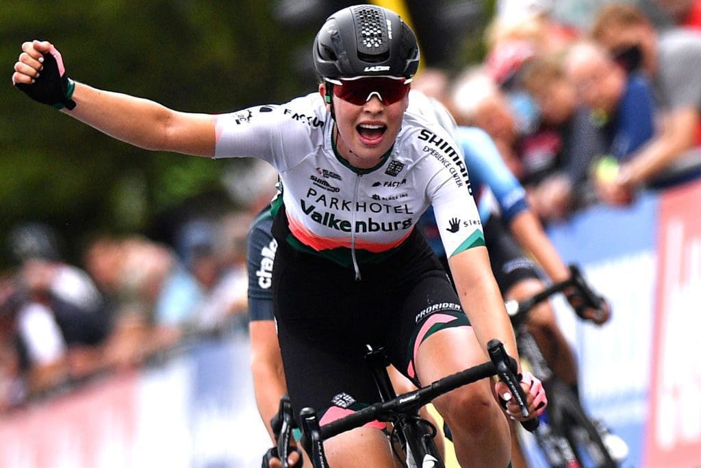 Mischa Bredewold wins Stage 1 at the 2021 Baloise Ladies Tour