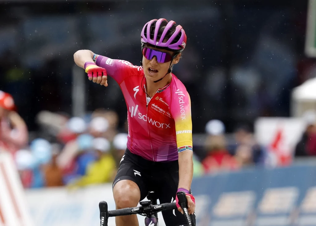 Ashleigh Moolman takes her first-ever Women’s WorldTour victory by outclimbing Van Vleuten