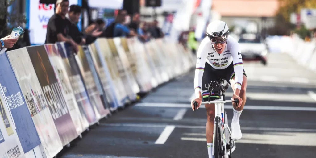 Ellen van Dijk rides in rainbow jersey to win in Chrono des Nations