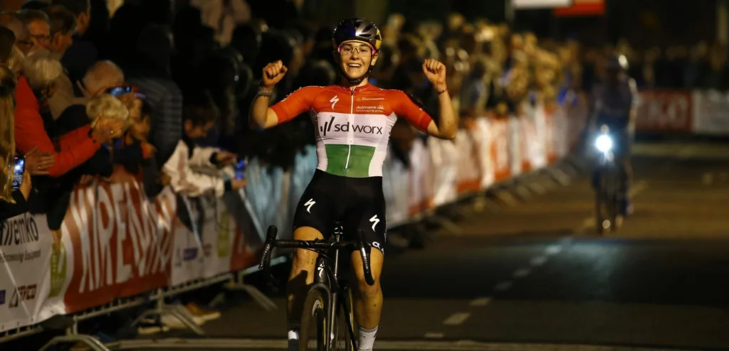 Blanka Vas beats World Champion Vos at Nacht van Woerden