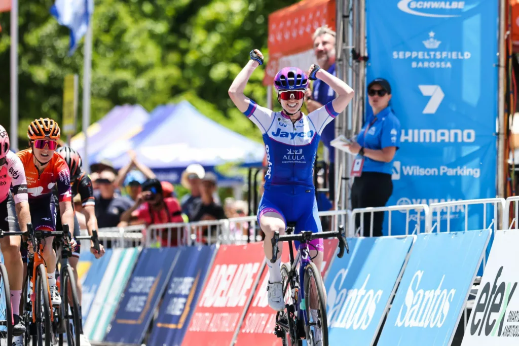 Alex Manly takes Stage 2 of the 2023 Women’s Tour Down Under
