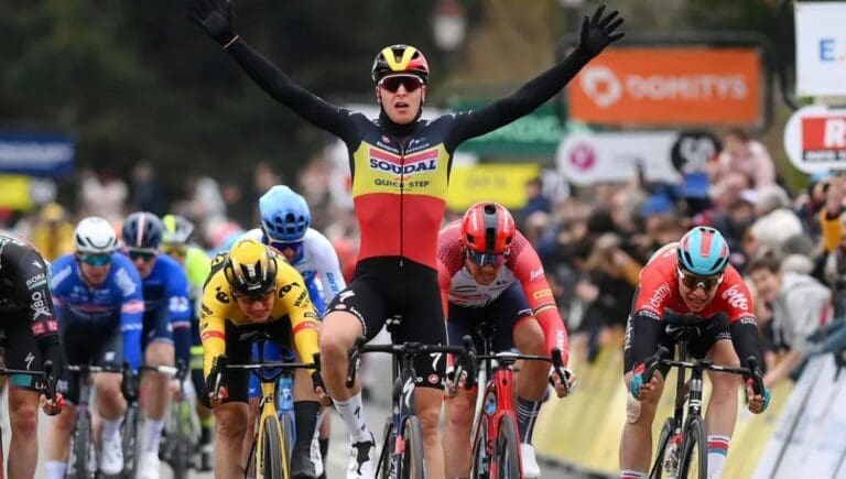 tim-merlier-paris-nice-stage-1-victory_1678039717