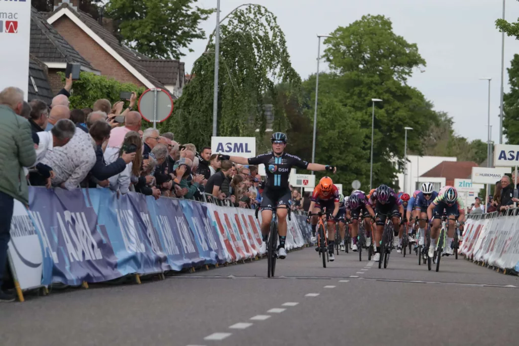 Charlotte Kool takes sprint win at Omloop der Kempen