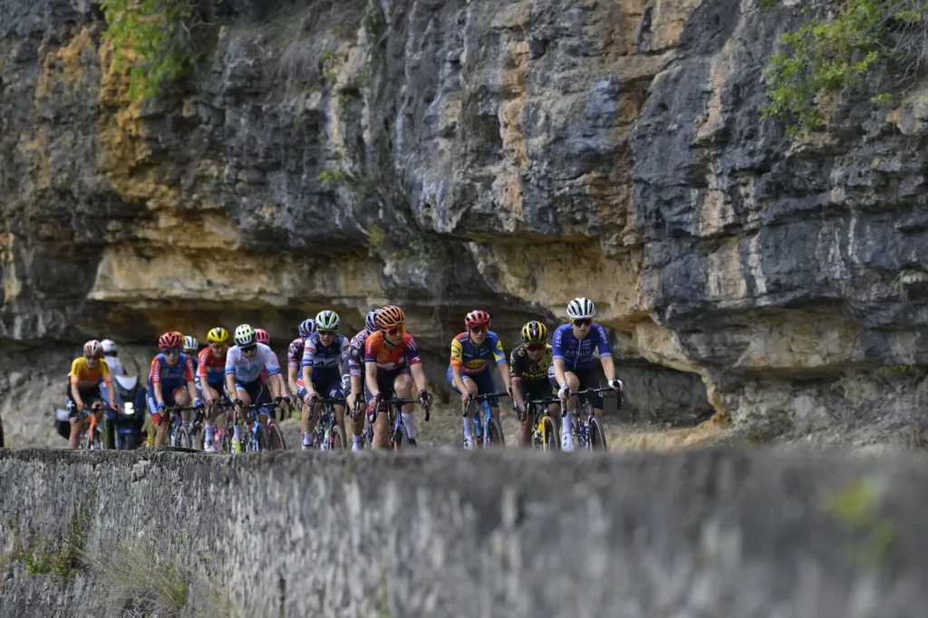 2023 Tour de France Femmes Stage 4 Break Cave