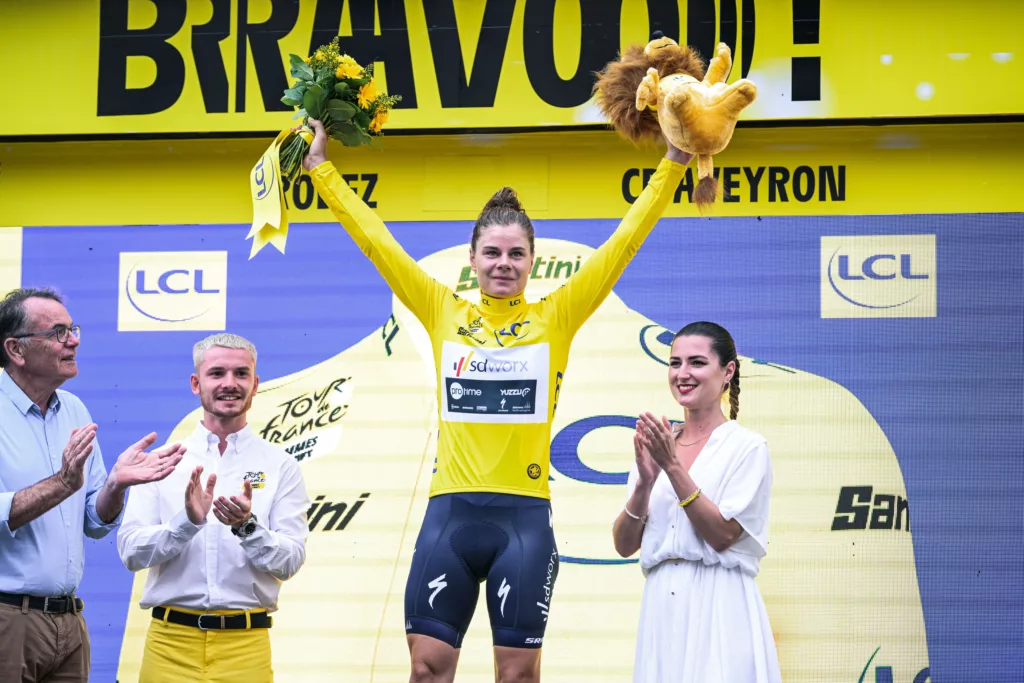 26/07/2023 - Tour de France Femmes avec Zwift 2023 - Etape 4 - Cahors / Rodez (177,1 km) - KOPECKY Lotte (TEAM SD WORX) - Avec le maillot Jaune