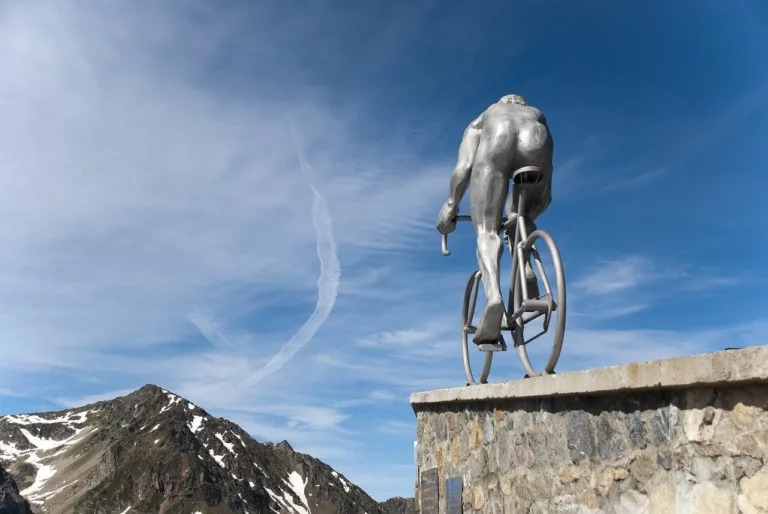 col du tourmalet, french pyrenees, statue