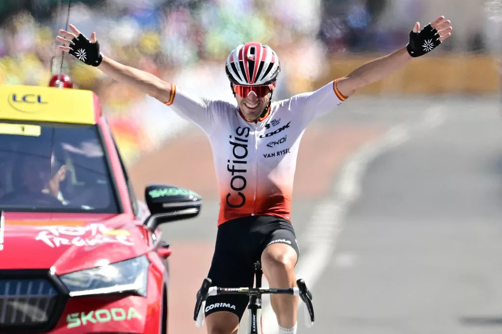 Ion Izagirre soloes to victory in lively Tour de France stage as Vingegaard keeps overall lead
