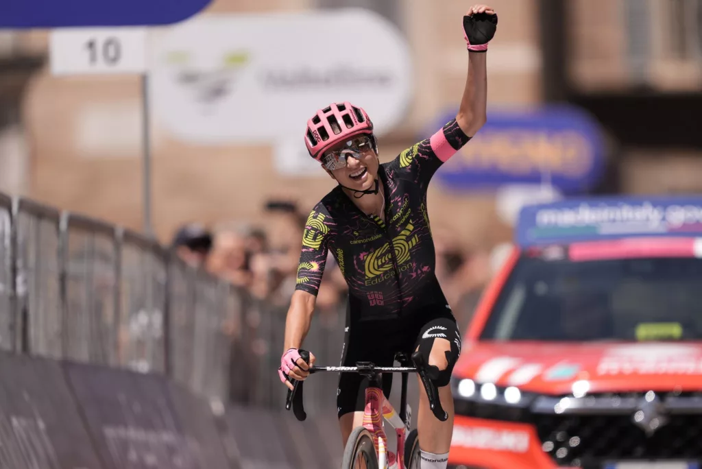 Clara Emond signs with St Michel–Préférence Home–Auber93 for 2026 and 2027 Clara Emond signs with St Michel–Préférence Home–Auber93 for 2026 and 2027