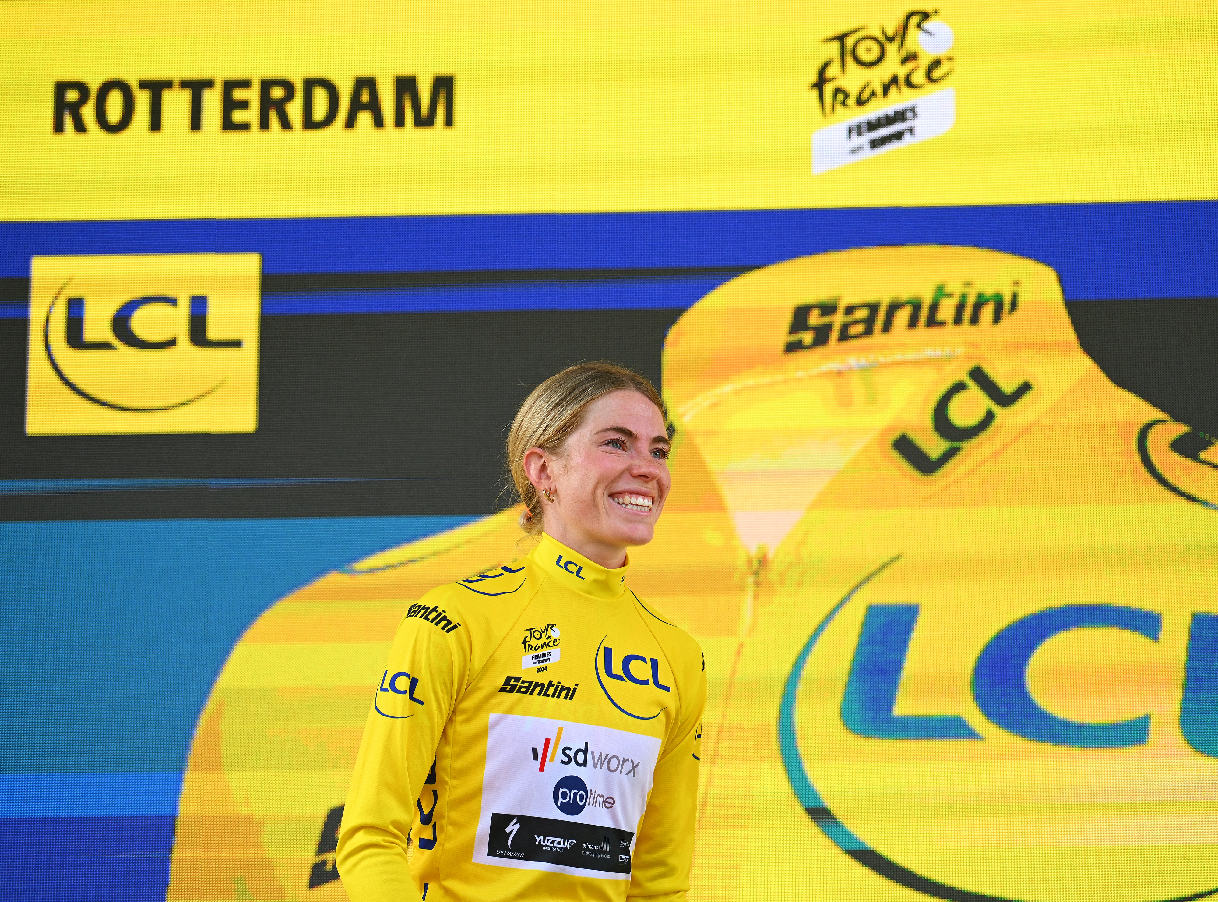 Tour-de-France-Femmes-stage-4-Live-Vollering-fights-for-GC-lead-on-Classics-course
