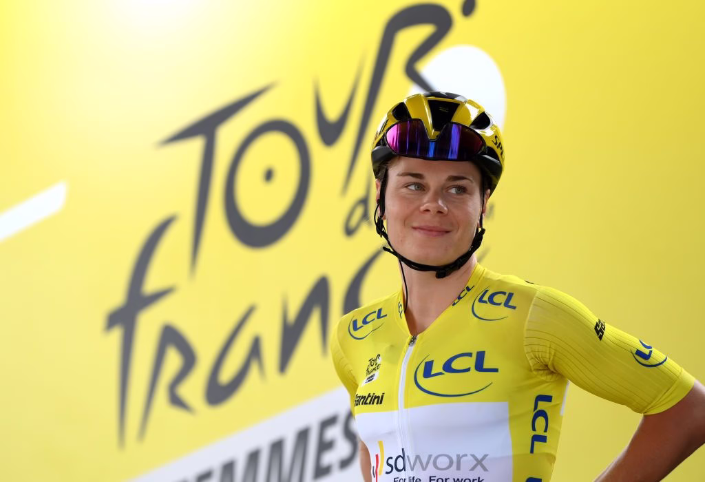 divIm-curious-to-see-how-far-I-can-go-Lotte-Kopecky-focussed-on-winning-Tour-de-France-with-Anna-van-der-Breggen-as-super-domestiquediv-1