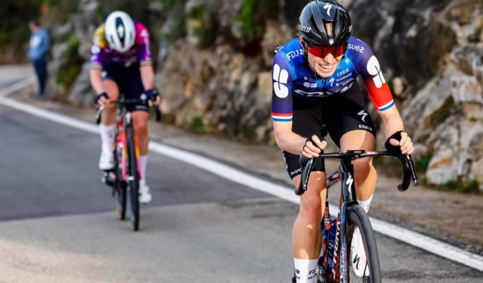 Demi Vollering (Cor Vos) Setmana 2025 Stage 1