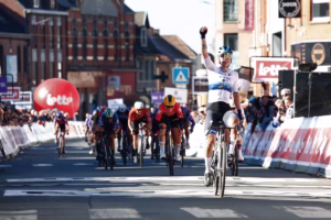 Le-Samyn-des-Dames-Lorena-Wiebes-powers-to-dominant-sprint-victory