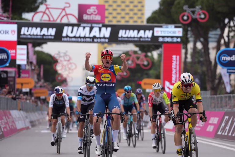 Mads Pedersen seizes 2025 Giro’s first pink jersey after Lidl-Trek masterclass in Tirana