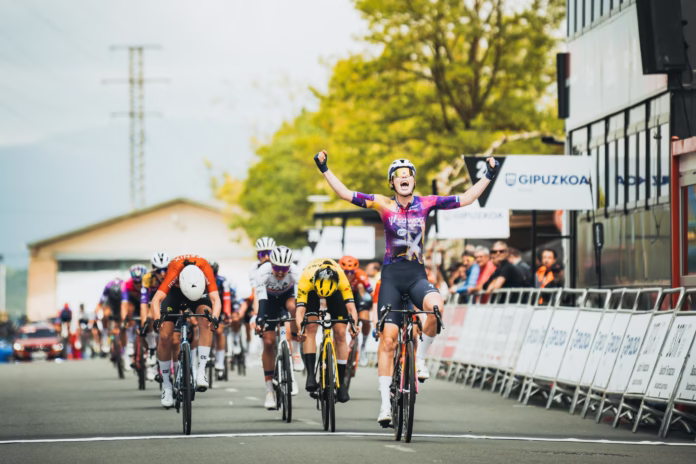 Mischa Bredewold 2025 Itzulia Women Stage 1 Sprint (Naikefotosport Cxcling)