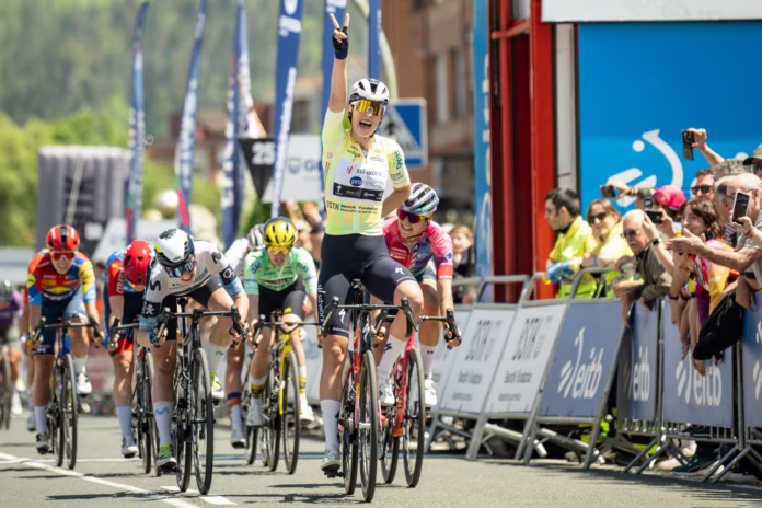 Mischa Bredewold 2025 Itzulia Women Stage 2 Sprint (Naikefotosport Cxcling)