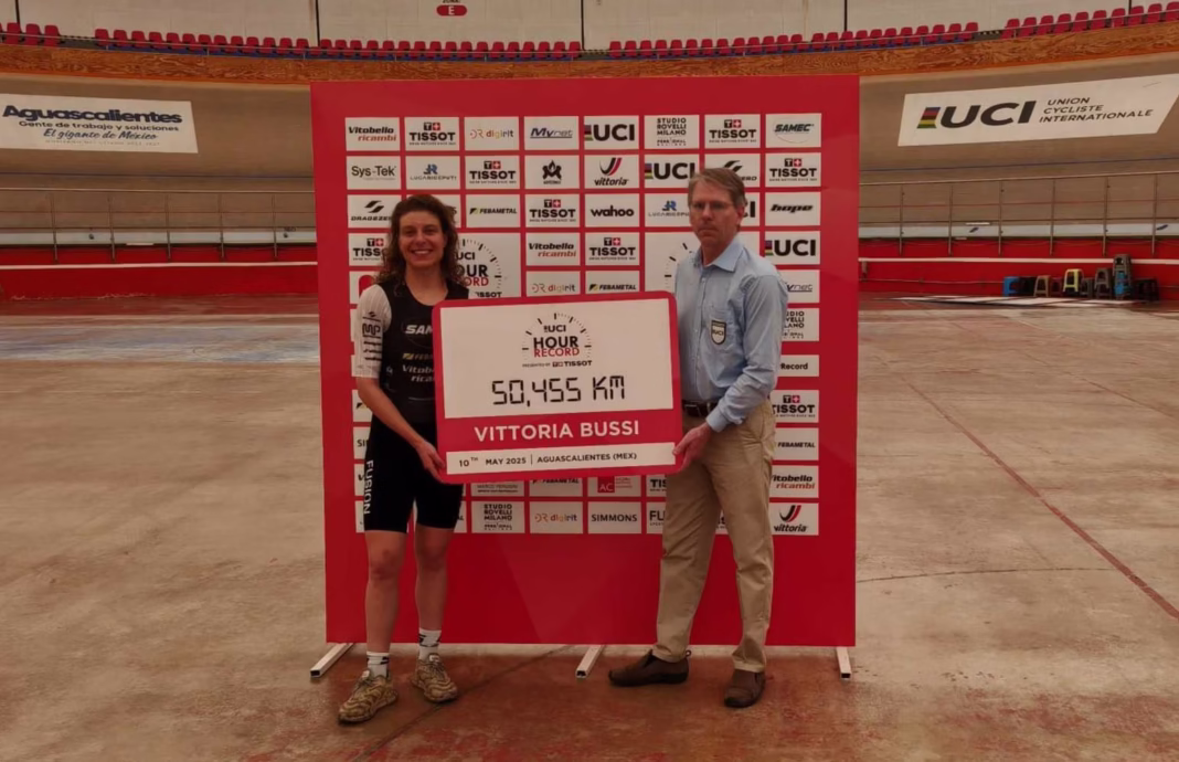 Vittoria Bussi breaks her own Hour Record with 50.455km in Aguascalientes