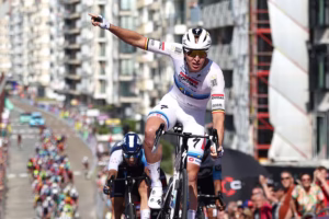 Baloise-Belgium-Tour-Tim-Merlier-sprints-to-stage-1-victory