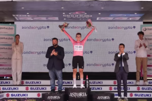 Elisa Longo Borghini 2025 Giro Italia Women Stage 7 maglia rosa (La Presse)