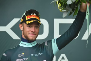 Jonathan-Milan-pulls-ahead-of-Tadej-Pogacar-in-green-jersey-battle-with-latest-Tour-de-France-stage-win-1