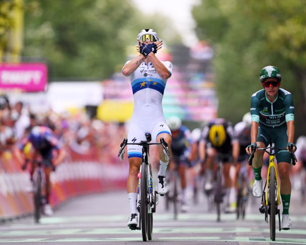 Wiebes wins 2025 Tour de France Femmes Stage 3 in Angers; Vos retakes yellow after chaotic finish Wiebes wins 2025 Tour de France Femmes Stage 3 in Angers; Vos retakes yellow after chaotic finish