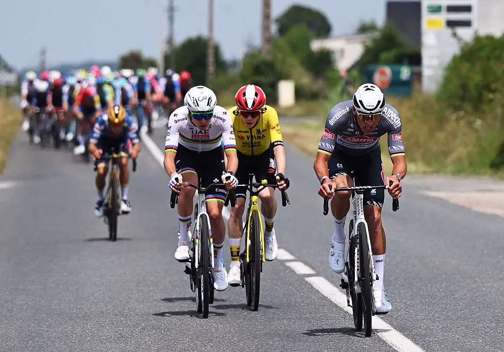 divMore-attacks-Grand-Tour-momentum-and-luxury-domestiques-–-How-Jonas-Vingegaard-and-Visma-Lease-a-Bike-will-target-Tour-de-France-redemptiondiv