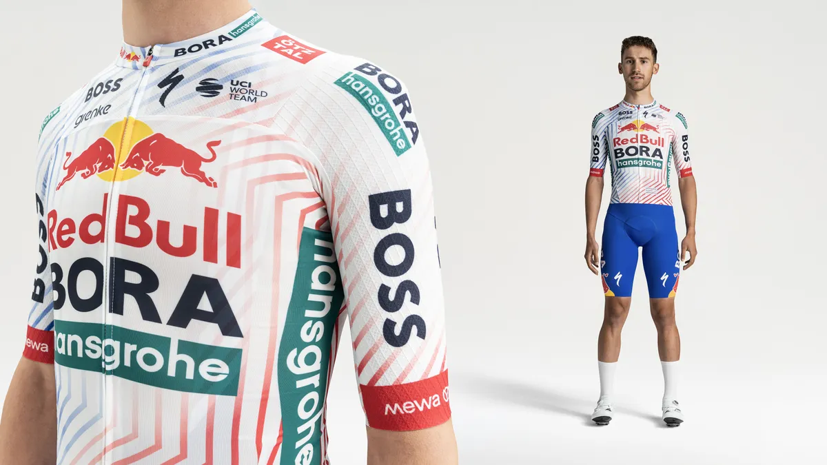 divSpecialized-take-inspiration-from-Frances-football-team-for-limited-edition-Red-Bull-Bora-Hansgrohe-Tour-de-France-kitdiv-1