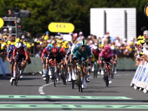 divTour-de-France-2025-stage-9-preview-Curtain-call-for-the-sprinters-on-Avenue-Cavendishdiv