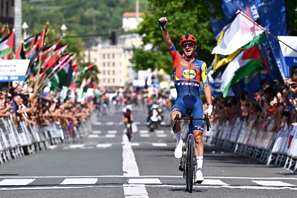 Clasica-San-Sebastian-Attack-on-final-climb-nets-Giulio-Ciccone-solo-victory-1