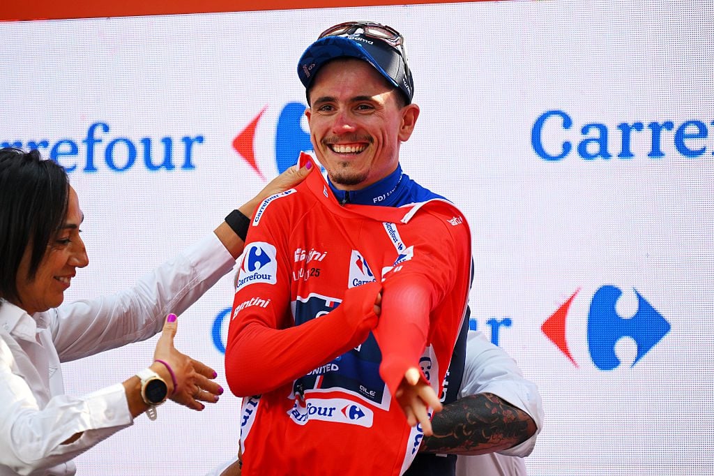 Vuelta a España 2026 jerseys explained: red, green, polka dot and white classifications