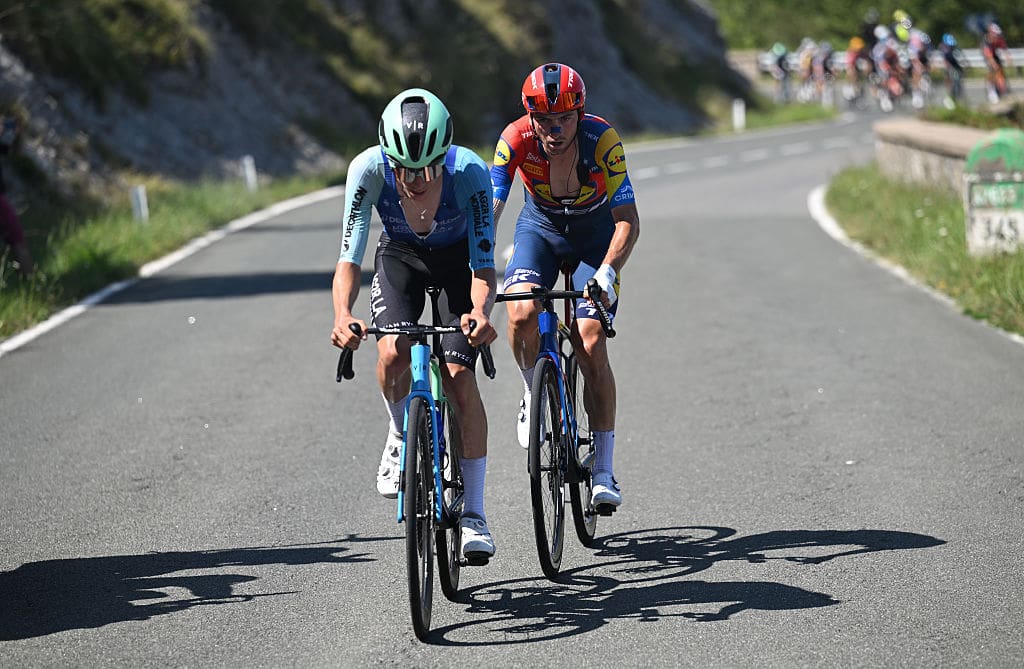 divVuelta-a-Burgos-stage-3-Late-attack-on-breakaway-nets-Leo-Bisiaux-first-professional-win-overall-leaders-jerseydiv-1