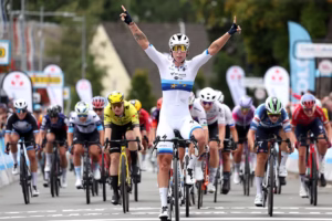 Lorena-Wiebes-wins-La-Choralis-Fourmies-Feminine-for-10th-one-day-victory-of-season-1