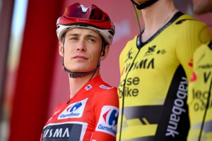 divEverything-is-going-to-plan-–-Visma-Lease-a-Bike-unfazed-by-Vingegaards-narrow-lead-on-Almeida-before-Vuelta-a-Espana-final-weekdiv-1