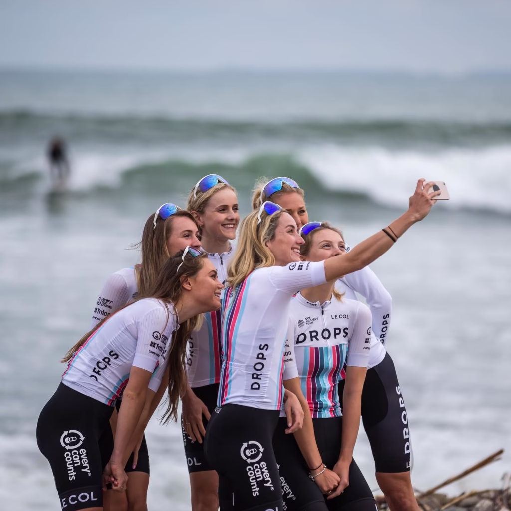 2019 Drops Cycling Team Group Photo