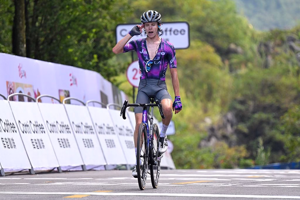 Paul-Double-clinches-Tour-of-Guangxi-stage-5-with-solo-surge-moves-into-overall-lead-with-one-stage-to-go-1