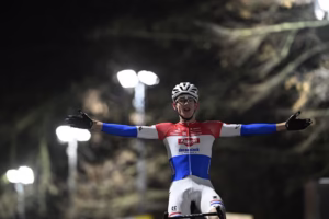 Superprestige-Diegem-Tibor-Del-Grosso-claims-back-to-back-victories-as-rivals-Joran-Wyseure-and-Thibau-Nys-crash-in-the-sand-pit-1