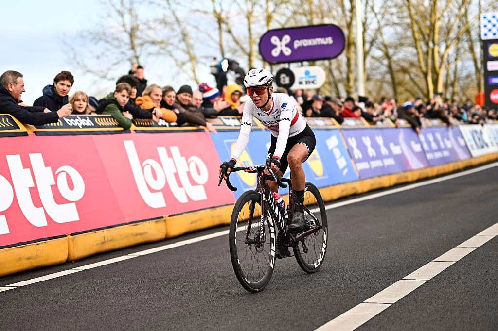 divLack-of-sprint-power-and-stupid-pain-foils-Kasia-Niewiadoma-Phinney-yet-again-in-Omloop-Het-Nieuwsbladdiv-1