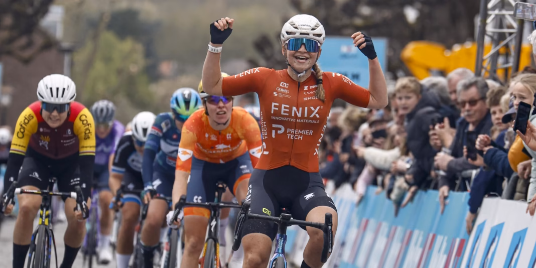 Anna Vanderaerden outsprints Femke Markus to win NXT Classic 2026 Anna Vanderaerden outsprints Femke Markus to win NXT Classic 2026