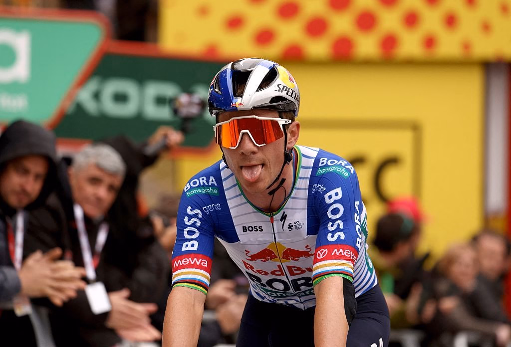 divI-told-him-for-so-many-years-to-do-it-and-he-didnt-–-Patrick-Lefevere-reacts-to-Remco-Evenepoels-Tour-of-Flanders-debut-having-failed-to-convince-him-at-Soudal-QuickStepdiv-1