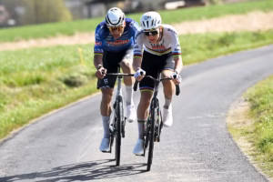 divI-was-riding-650-watts-and-still-couldnt-follow-–-Mathieu-van-der-Poel-cracks-to-finish-second-again-behind-unbeatable-Tadej-Pogacar-in-Tour-of-Flandersdiv