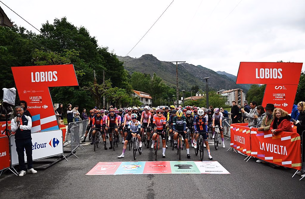 La-Vuelta-Femenina-penalties-fines-and-yellow-cards