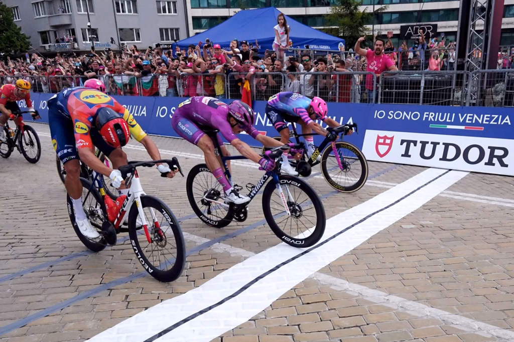 Paul Magnier 2026 Giro d'Italia Stage 3 FInish (RCS)