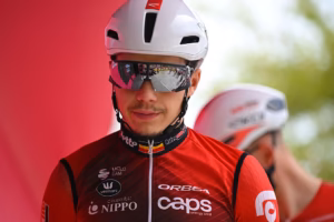 divI-have-never-felt-so-bad-–-Arnaud-De-Lie-suffers-but-survives-at-Giro-dItalia-after-gastroenteritisdiv-1